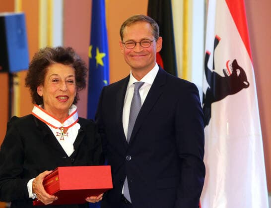 Preistraegerin Lea Rosh bei der Verleihung der Verdienstorden des Landes Berlin; Berliner Rathaus, Fest- und Wappensaal in Berlin Copyright: xEventpressxHHHx