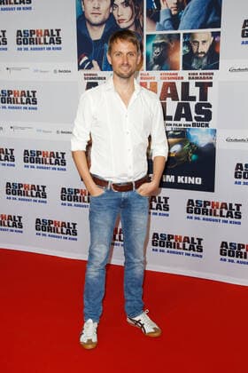 Axel Schreiber gestorben Axel Schreiber auf dem Roten Teppich bei der Premiere von Asphaltgorillas im Kino in der Kulturbrauerei in Berlin. Copyright: xEventpressxGolejewskix