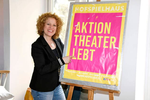 Bilder des Jahres 2021, Entertainment 03 März Entertainment Themen der Woche KW12 Entertainment Bilder des Tages Christiane Brammer bei der Hauptprobe Der Kontrabass im Hofspielhaus. München, 25.03.2021