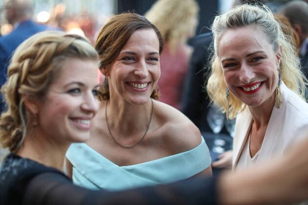 Susan Sideropoulos mit Ulrike Frank und Eva Mona Rodekirchen UFA 100 YEARS Anniversary Night im Palais am Funkturm in Berlin Copyright: xEventpressxFuhrx