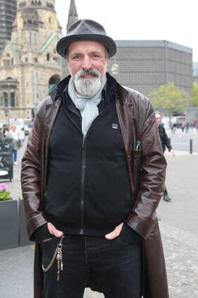 Andreas Hoppe bei der Premiere der vierten Staffel der preisgekrönten Serie - Weissensee - im Kino Zoopalast in Berlin Copyright: xEventpressxFuhrx