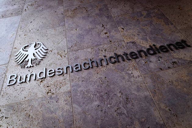 Hauptsitz des Bundesnachrichtendienst (BND) in Berlin, welcher zuvor in Pullach stationiert war. Der Bundesnachrichtendienst in Berlin ist neben dem Bundesamt für Verfassungsschutz und dem Militärischen Abschirmdienst einer der drei deutschen Nachrichtendienste des Bundes und als einziger deutscher Nachrichtendienst zuständig für die zivile und militärische Auslandsaufklärung. (Das Foto entstand mit Genehmigung des BND und unter Aufsicht des Teamleiters Öffentlichkeitsarbeit der BND Stabsstelle Kommunikation) Berlin, 01.04.2021