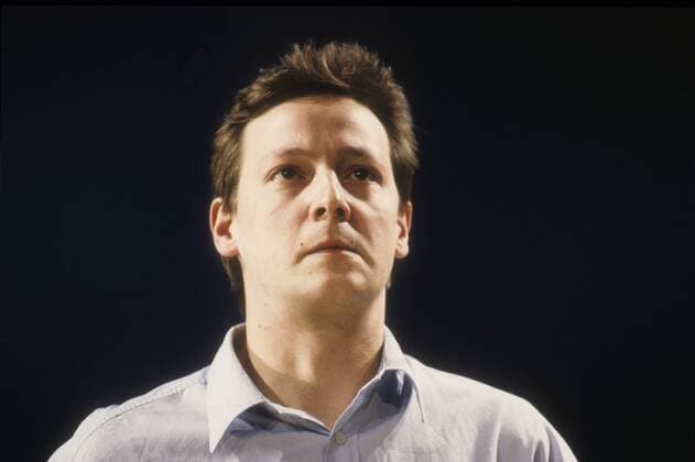Matthias Brandt (Schauspieler) 02 91 ue Matthias Brandt im Februar 1991 im Theaterstück Goldener Western von Sam Shepard Deutschland deutsch deutscher Mann Schauspiel Film TV Fernsehen Theater Drama True West Bühne Szene german actor quer Portrait neutral ernst