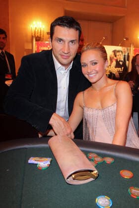 Romy Award 16.04.2011 Boxer Wladimir Klitschko (Wolodymyr Wolodymyrowytsch Klytschko) + Freundin Hayden Leslie Panettiere, Schauspielerin, in der Hofburg Wien bei der Verleihung der (Kurier) Romy Awards - 16.04.2011 -