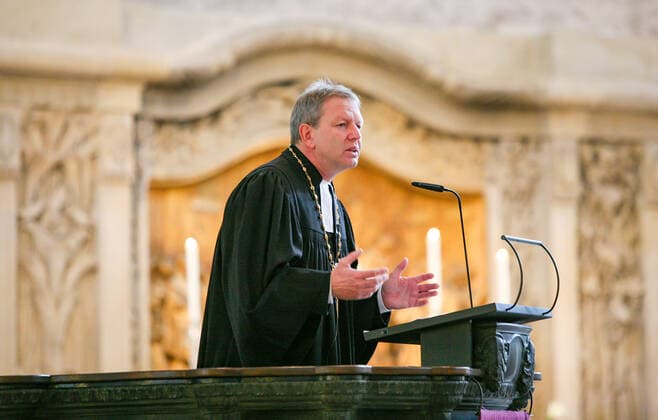 21.11.2007, Deutschland, Sachsen, Dresden, auf dem Foto Jochen Bohl, Bischof, evangelisch-lutherischer Theologe, Landesbischof der Evangelisch-Lutherischen Landeskirche Sachsens, hier während einer Predigt in der Kreuzkirche zum Buß- und Bettag fotografiert