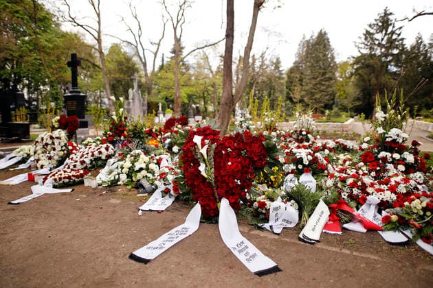 Bilder des Jahres 2021, Entertainment 05 Mai Entertainment Themen der Woche KW18 Trauerfeier und Beerdigung von Willi Herren auf dem Melaten Friedhof. Köln, 05.05.2021