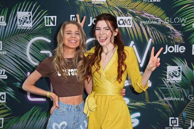 Bilder des Jahres 2021, Entertainment 05 Mai Entertainment Themen der Woche KW20 Entertainment Bilder des Tages Lea Pietsch (Looskanal), Klaudia Giez bei der GLOW by dm Live Summer Charts in den Better Now Studios im Vienna House Andels Hotel in Berlin am 20.05.2021