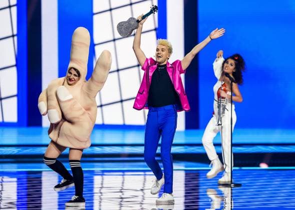 Bilder des Jahres 2021, Entertainment 05 Mai Entertainment Themen der Woche KW20 Entertainment Bilder des Tages ROTTERDAM - Jendrik from Germany with the song I Don t Feel Hate during the final of the Eurovision Song Contest 2021. The song festival is organized in the Netherlands and takes place in an adapted form in Rotterdam. Due to the corona virus, only a limited number of visitors are welcome. ANP POOL SANDER KING Copyright: xHollandsexHoogtex xxANPx x431695312x