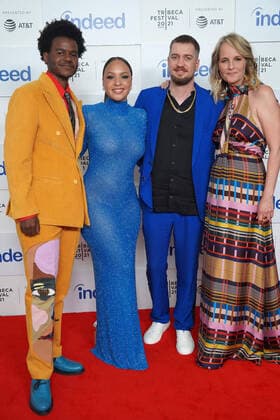 Bilder des Jahres 2021, Entertainment 06 Juni Entertainment Themen der Woche KW23 Entertainment Bilder des Tages June 11, 2021, New York, New York, USA: BENJAMIN EARL TURNER , JASMINE CEPHAS JONES, RAFAEL CASAL , HELEN HUNT at the â€oeBlindspotting†premiere at the Tribeca Festival 2021,.Pier 76, NYC.June 11, 2021. New York USA - ZUMAms4_ 20210611_zaf_ms4_013 Copyright: xSoniaxMoskowitzxGordonx