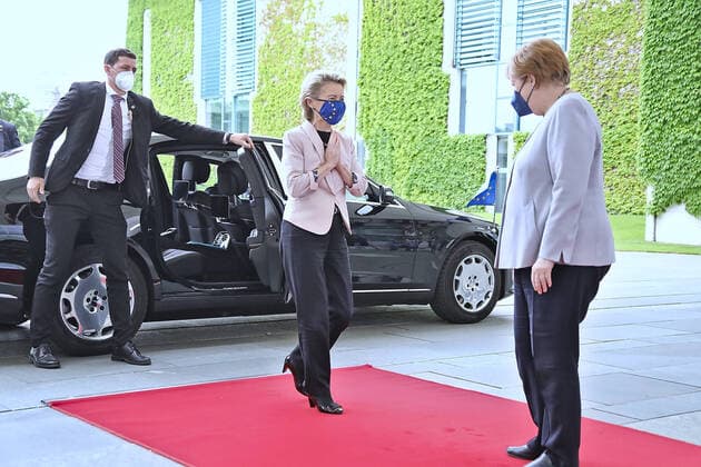 Bilder des Jahres 2021, News 06 Juni News Themen der Woche KW25 Bundeskanzlerin Angela Merkel empfängt die Präsidentin der Europäischen Kommission, Ursula von der Leyen, im Bundeskanzleramt 22.6.2021 Bundeskanzlerin Angela Merkel empfängt die Präsidentin der Europäischen Kommission, Ursula von der Leyen, im Bundeskanzleramt Berlin Bundeskanzleramt Berlin GER