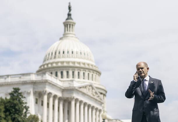 Bilder des Jahres 2021, News 07 Juli News Themen der Woche KW26 News Bilder des Tages Bundesfinanzminister Olaf Scholz (SPD) vor dem Capitol in Washington am 01.07.2021. Washington Vereinigte Staaten von Amerika