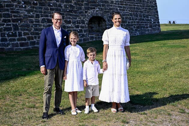Bilder des Jahres 2021, Entertainment 07 Juli Entertainment Themen der Woche KW28 Entertainment Bilder des Tages Victoria von Schweden an ihrem 44. Geburtstag in Borgholm 210714 Kronprinsessan Victoria, Prins Daniel, Prinsessan Estelle och Prins Oscar anländer till Borgholms Slott inför utdelningen av Victoriapriset den 14 juli 2021 i Borgholm. Copyright: SUVADxMRKONJIC 1003926920st