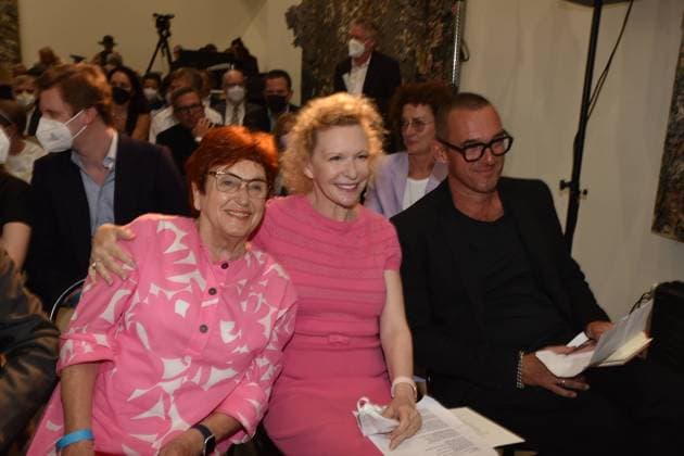 Valie Export, Sunnyi Melles, Albert Ostermaier, Lesung zum 100. Geburtstag von HC Artmann, Galerie Ropac, HAlle, Salzburg,