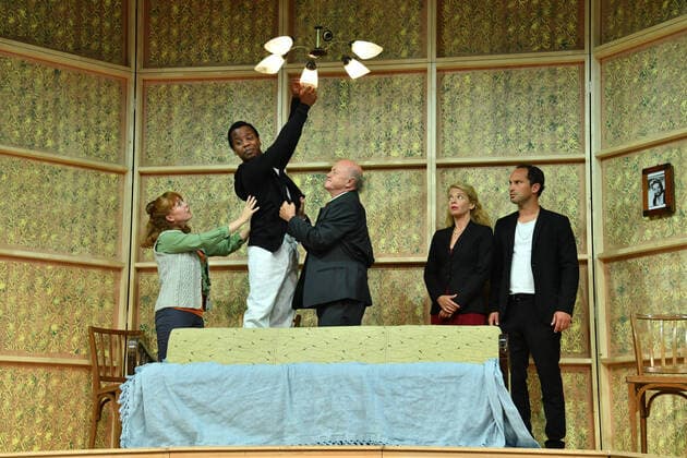 Bilder des Jahres 2021, Entertainment 08 August Entertainment Themen der Woche KW33 Entertainment Bilder des Tages Joanna Semmelrogge, Derek Nowak, Hans Stadlbauer, Julia Uttendorfer und Benedikt Zimmermann Fotoprobe Wer hat Angst vorm weißen Mann Komödie im Bayerischen Hof Theater, Komödie München 16. August 2021