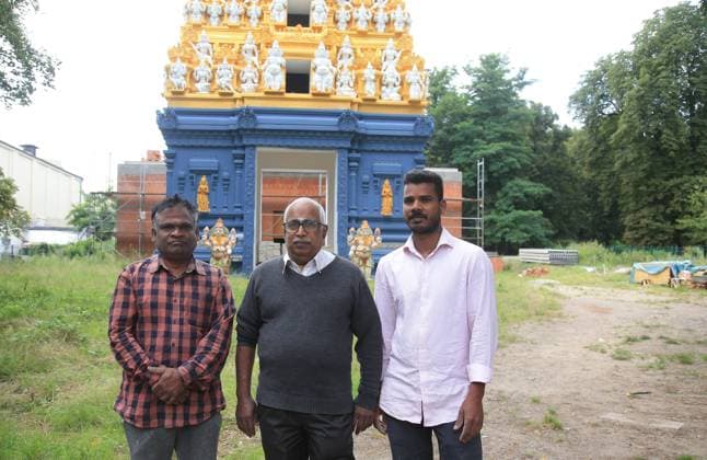 Der Sri-Ganesha-Hindu-Tempel Berlin ist ein Projekt des Sri Ganesha Hindu Tempel e. V. zum Bau eines hinduistischen Tempels in Berlin. Die Fertigstellung des Tempels ist für Herbst 2021 vorgesehen., künstler: govindan, saravanan, vilwanathan Der Sri-Ganesha-Hindu-Tempel Berlin ist ein Projekt des Sri Ganesha Hindu Tempel e. V. zum Bau eines hinduistischen Tempels in Berlin. Die Fertigstellung des Tempels ist für Herbst 2021 vorgesehen., künstler: govindan, saravanan, vilwanathan