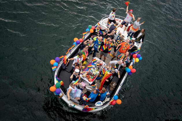 Bilder des Jahres 2021, Entertainment 08 August Entertainment Themen der Woche KW33 News Bilder des Tages Entertainment Bilder des Tages Sea Pride i Koebenhavns Kanaler i forbindelse med WorldPride 2021 i Koebenhavn, torsdag den 19. august 2021.. , Copenhagen Denmark Copyright: RitzauxScanpix MadsxClausxRasmussenx COP102 spdk20210819-183055-L