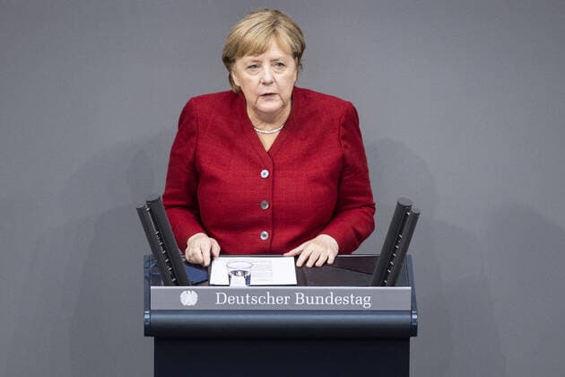 Bilder des Jahres 2021, News 08 August News Themen der Woche KW34 Angela Merkel, Bundeskanzlerin, aufgenommen im Rahmen einer Sondersitzung zur Situation in Afghanistan im Deutschen Bundestag in Berlin, 25.08.2021. Berlin Deutschland