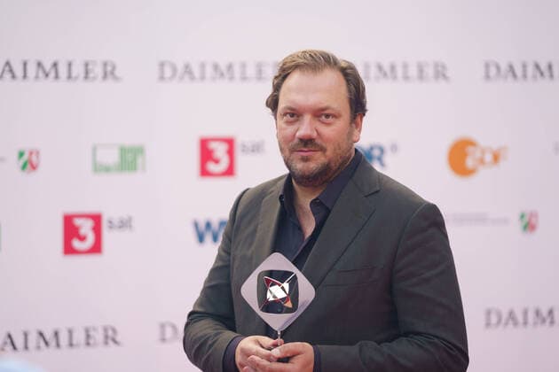 Bilder des Jahres 2021, Entertainment 08 August Entertainment Themen der Woche KW34 57. Grimme-Preis - Verleihung Grimme Preise 2021 im Theater Marl - Charly Hübner;57. Grimme-Preis - Verleihung Grimme Preise 2021 im Theater Marl - Charly Hübner, Marl NRW Deutschland Theater Marl