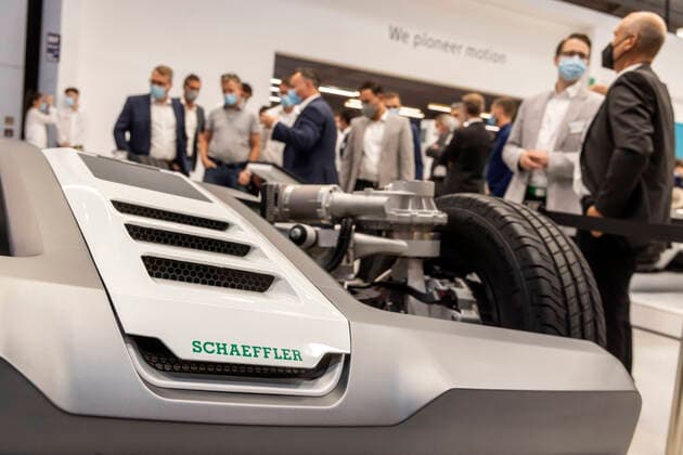 IAA MOBILITY in München. Statt Autoshow hat sich die Messe zu einer ganzheitlichen Mobilitätsmesse gewandelt. Autos werden fast ausschließlich mit Elektromotoren gezeigt, Verbrennermotoren sind Geschichte. 08.09.2021: Deutschland, Bayern, München, Munich.