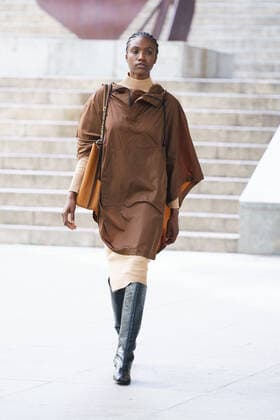 September 13, 2021, Madrid, Spain: A model parades with creations from the designer Roberto Verino s Nomadisimo Urbano collection during the first day of Madrid Fashion Week at the Madrid Open Air Museum. Madrid Spain - ZUMAs197 20210913_zaa_s197_004 Copyright: xAtilanoxGarciax
