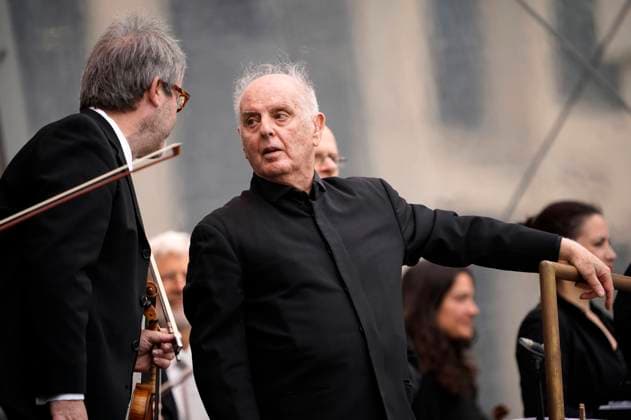 Bilder des Jahres 2021, Entertainment 09 September Entertainment Themen der Woche KW37 Entertainment Bilder des Tages Daniel Barenboim beim Staatsoper für alle 2021 Event mit Werken von Richard Wagner, Giuseppe Verdi, Carl Maria von Weber und Robert Schumann live auf dem Bebelplatz. Berlin, 19.09.2021