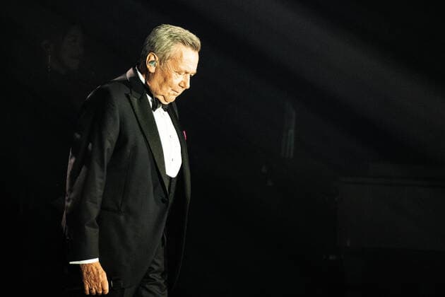 Bilder des Jahres 2021, Entertainment 09 September Roland Kaiser Alles oder Dich - Die Tournee zum . Roland Kaiser in der Stuttgarter Schleyerhalle. Roland Kaiser kehrt nach einer längeren coronabedingten Konzertpause wieder auf die Bühne zurück. Stuttgart Baden-Württemberg Deutschland