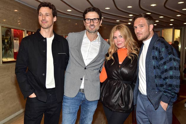 Bilder des Jahres 2021, Entertainment 09 September Entertainment Themen der Woche KW39 Entertainment Bilder des Tages Ernst Lubitsch Preis Verleihung in Berlin ERNST-LUBITSCH-PREIS 2021 Florian David Fitzz, Simon Verhoeven, Palina Rojinski, Frederick Lau Verleihung des ERNST-LUBITSCH-PREIS 2021 in der ASTOR FilmLounge an Simon Verhoeven am 28.09.2021