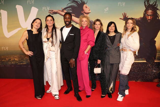 Bilder des Jahres 2021, Entertainment 10 Oktober Entertainment Themen der Woche KW40 Entertainment Bilder des Tages Nicolette Krebitz, Katja von Garnier, Ben Wichert, Katja Riemann, Svenja Jung, Jasmin Tabatabai und Paula Romy Riemann bei der Fly Kino Premiere am 7.10.2021 in Berlin Fly Filmpremiere in Berlin