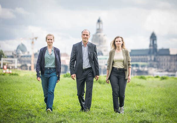 Die Hauptdarsteller des Tatort Dresden: Leonie Winkler, Martin Brambach, Karin Hanczewski.