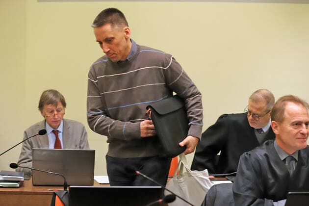 Muenchen Muenchen NSU Prozesstag 402 gegen Beate Zschaepe Ralf Wohlleben Andre Emiger 09.01.2018 Im Bild der Angeklagte Ralf Wohleben NSU Prozesstag 402 gegen Beate Zschaepe Ralf Wohlleben Andre Emiger und 2 weitere Angeklagte geht in das Jahr 2018 und damit fast 5 Jahre Am heutigen Prozesstag werden die Schlussplaedoyers der Anwaelte und des Sohnes von Envar Simsek erwartet Diese koennten heute enden und weitere Plaedoyers starten Ein Urteil gegen die Angeklagte Beate Zschaepe und Ihre Unterstuetzer ist vielleicht schon im Fruehjahr zu erwarten 09.01.2018 Copyright: xEibner-Pressefotox xKoehlerx EP_rkr