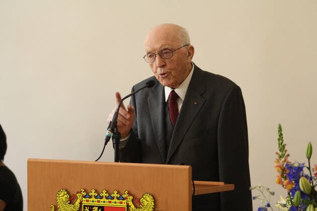 Empfang für den ehemaligen Bayerischen Innenminister Bruno Merk aus Anlass seines 90. Geburtstags. Bruno Merk bedankt sich mit einer Rede für den Empfang. Am 17.04.2012 wurde der ehemalige bayerische CSU-Politiker und Innenminister Bruno Merk im Bayerischen Innenministerium in München mit einem Empfang aus Anlass seines 90. Geburtstags geehrt. Nachtrag: Bruno Merk ist am 13.03.2013 in Günzburg gestorben. - Bruno Merk speaks words of thanks for the reception. On April 17th, 2012, the former Bavarian CSU politician and Interior Minister Bruno Merk was honored at the Bavarian Interior Ministry in Munich, Germany, with a reception on the occasion of his 90th birthday. Addendum: Bruno Merk died on March 13, 2013 in Guenzburg, Germany. MÃ Copyright: xMichaelxLucanxxxaal.photox
