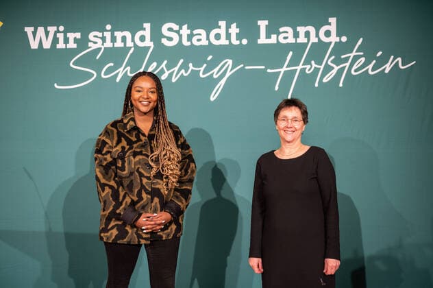 Bilder des Jahres 2022, News 01 Januar News Themen der Woche KW03 News Bilder des Tages Kiel, 22. Januar 2022, Hybrider Landesparteitag von Bündnis 90 Die Grünen in Schleswig-Holstein. Die Delegierten finalisieren die Landesliste und stellen den Programmentwurf zur Landtagswahl 2022 vor. Mit dabei das Spitzenteam zur Landtagswahl Monika Heinold und Aminata TourÃ .