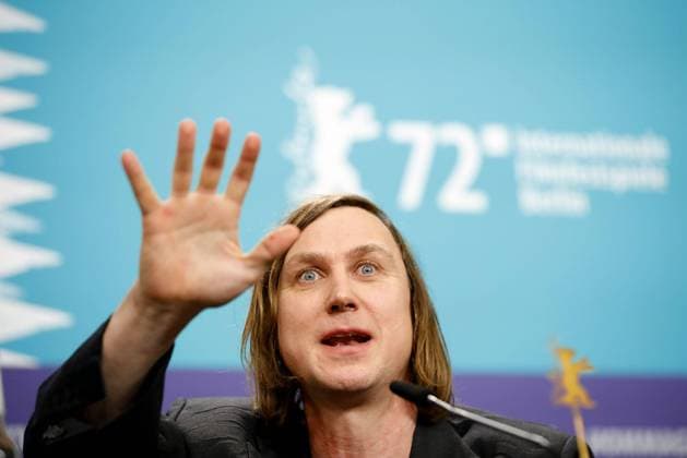 Bilder des Jahres 2022, Entertainment 02 Februar Entertainment Themen der Woche KW07 Entertainment Bilder des Tages Lars Eidinger, der Schauspieler bei der Pressekonferenz zum Kinofilm A Propos De Joan (About Joan) im Rahmen der 72. Internationale Filmfestspiele Berlinale am 15.02.2022 in Berlin A Propos De Joan Photo Call in Berlin