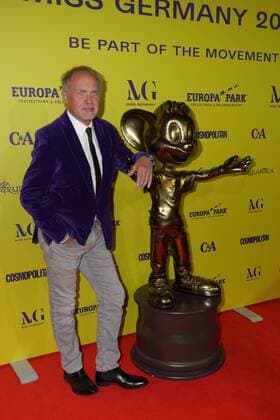 Bilder des Jahres 2022, Entertainment 02 Februar Entertainment Themen der Woche KW07 Entertainment Bilder des Tages Rust Elf Kandidatinnen traten zum Finale im Europapark Rust gegeneinander an. Uwe Ochsenknecht - am roten Teppich Elf Kandidatinnen traten zum Finale im Europapark Rust gegeneinander an. - Deutschland, Rust, Europapark, 19.02.2022 Copyright: xBW-Fotox Eibner-Pressefotox EP_bwf