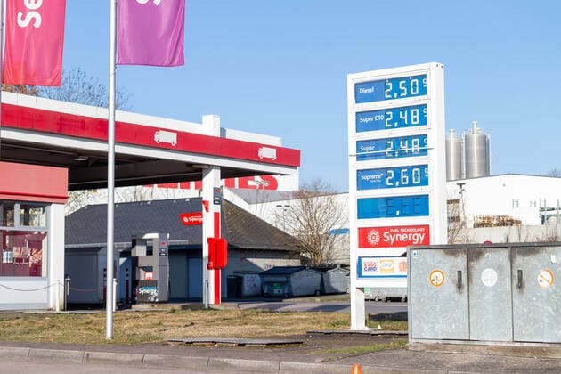 Bilder des Jahres 2022, News 03 März News Themen der Woche KW10 News Bilder des Tages Autobahn A3 Preis für Diesel erreicht 2,50 Euro pro Liter, 10.03.2022, Location: Raststätte Heiligenroth in Autobahn A3 Copyright: xEibner-Pressefotox xGerhardxWingenderx EP_GWR