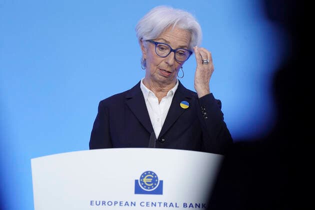 Bilder des Jahres 2022, News 03 März News Themen der Woche KW10 News Bilder des Tages Pressekonferenz der EZB Europaeische Zentralbank Aktuell, 10.03.2022, Frankfurt, Christine Lagarde Praesidentin der Europaeischen Zentralbank mit Handgeste bei der heutigen Pressekonferenz in der EZB Europaeischen Zentralbank in Frankfurt Frankfurt Hessen Deutschland