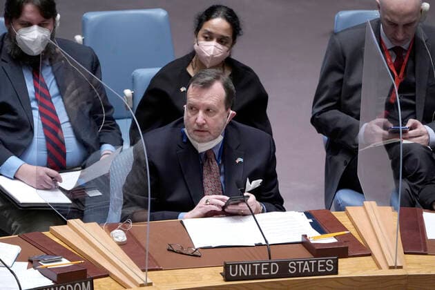United Nations Security Council Holds A Session On Ukraine Richard M. Mills, Deputy Representative of the United States of America to the United Nations listens during a Security Council Meeting addressing the Russian invasion of Ukraine at the United Nations Headquarters on March, 18, 2022 in New York City, USA. Increasingly concerned about the invasion and the cost of civilian lives, members of the Security Council vehemently demanded that a pathway for immediate humanitarian relief and peace be set. New York city NY United States  Copyright: xJohnxLamparskix originalFilename: lamparski-unitedna220318_npGae