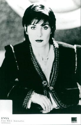 Enya Das Foto zeigt die irische Musikerin, Sängerin und Songwriterin Enya.