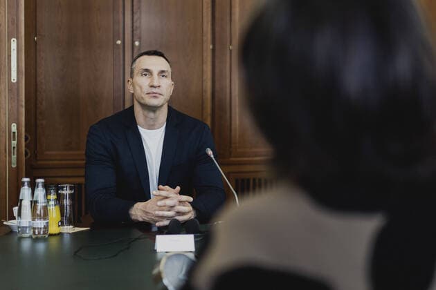 Bilder des Jahres 2022, News 04 April News Themen der Woche KW13 Annalena Baerbock (Buendnis 90 Die Gruenen), Bundesaussenministerin, trifft eine ukrainische Delegation mit Wladimir Klitschko zu einem Gespraech in Berlin, 01.04.2022. Berlin Germany Copyright: xFlorianxGaertnerx