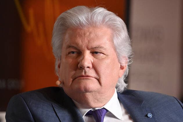 Prof.Sigmund GOTTLIEB (Herausgeber THE EUROPEAN), Einzelbild,angeschnittenes Einzelmotiv,Portraet,Portrait,Porträt, Ludwig Erhard Gipfel 2022 auf Gut Kaltenbrunn am Tegernsee am 21.04.2022.