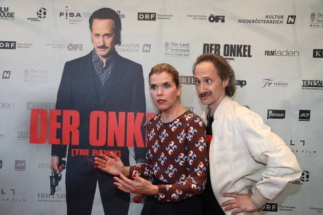 Bilder des Jahres 2022, Entertainment 05 Mai Entertainment Themen der Woche KW18 Entertainment Bilder des Tages 03.05.2022, Gartenbaukino, DER ONKEL THE HAWK Premiere , Michael Ostrowski & Helmut Köppings neues Filmereignis im Bild: Anke Engelke, Michael Ostrowski, DER ONKEL THE HAWK Premiere