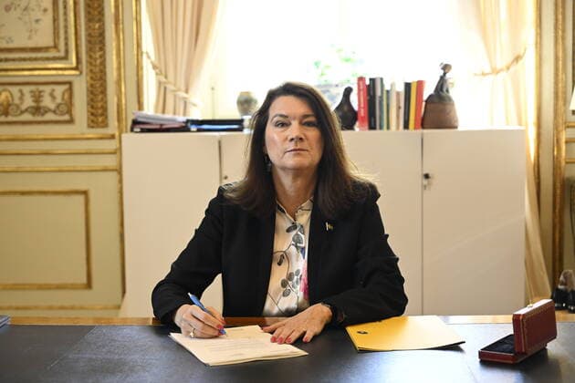 STOCKHOLM 20220517 Sweden s Minister of Foreígn Affairs Ann Linde signs Sweden s application for NATO membership at the Ministry of Foreign AffairsTuesday morning 17 May Photo Henrik Montgomery TT kod 10060 STOCKHOLM SVERIGE x10060x,  Copyright: xHenrikxMontgomery TTx SWEDEN NATO APPLICATION