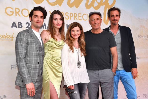 Bilder des Jahres 2022, Entertainment 05 Mai Entertainment Themen der Woche KW20 Entertainment Bilder des Tages Maximilian Befort, Leia Holtwick, Sharon von Wietersheim, Heiner Lauterbach und Max von Thun bei der Immenhof - Das grosse Versprechen Film Premiere am 21.05.20122 in Muenchen Immenhof Filmpremiere in Muenchen