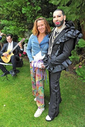 Geburtstags Garten Party im ChÃ¢teau POMPÖÖS. Star Designer Harald Glööckler und Anja Gockel anläßlich seiner Geburtstags Garten Party am 30.05.2022 im ChÃ¢teau POMPÖÖS Kirchheim Weinstraße. 20220530MWI17956