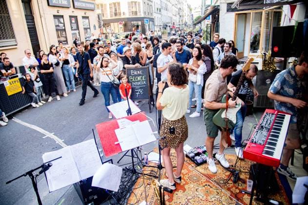 FÃªte de la musique 2022 sur le boulevard du Temple NEWS : FÃªte de la musique 2021 - 21 06 2022 BaptisteAutissier Panoramic 