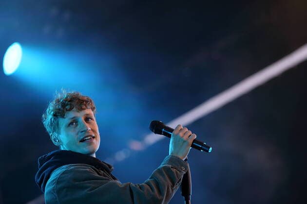Bilder des Jahres 2022, Entertainment 07 Juli Entertainment Themen der Woche KW27 Tim Bendzko beim Stadtwerkefest im Lustgarten in Potsdam, 9. Juli 2022. Stadtwerkefest Potsdam