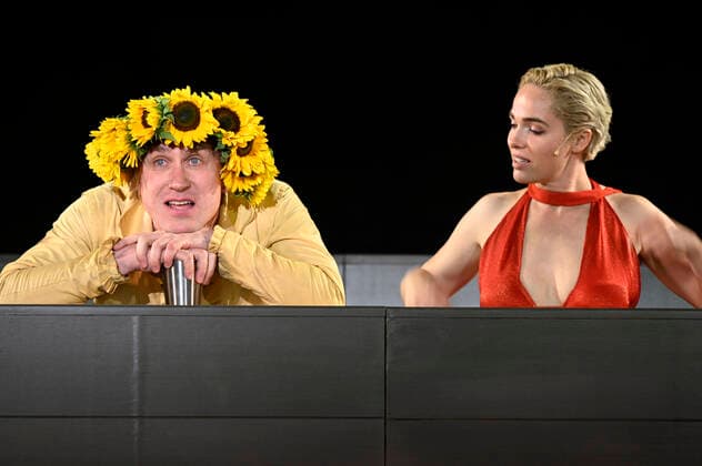 Bilder des Jahres 2022, Entertainment 07 Juli Entertainment Themen der Woche KW28 Lars Eidinger und Verena Altenberger bei der Fotoprobe von Jedermann - Das Spiel vom Sterben des reichen Mannes im Rahmen der Salzburger Festspiele auf dem Domplatz. Salzburg, 16.07.2022