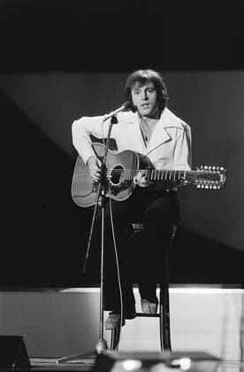 Anefo photo collection. Eurovision Song Contest 76 The Hague; Pierre Rapsat (belgium). April 3, 1976. Belgium, The Hague Copyright: xpiemagsx pienatarchpart417102021-14292 !ACHTUNG AUFNAHMEDATUM GESCHÄTZT!