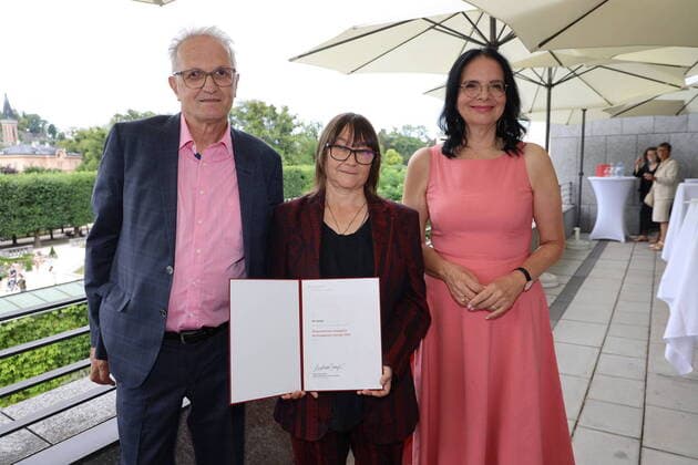 Bilder des Jahres 2022, Entertainment 07 Juli Entertainment Themen der Woche KW 30 Entertainment Bilder des Tages Verleihung Ö Staatspreis für Europäische Literatur Salzburg, Mozarteum, 27. 07. 2022 Anton THUSWALDNER, Ali SMITH, Andrea MAYER