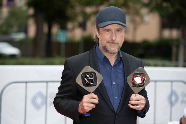 Bilder des Jahres 2022, Entertainment 08 August Entertainment Themen der Woche KW34 Bjarne MAEDEL, Schauspieler, doppelter Preistraeger, Roter Teppich, Red Carpet Show, Ankunft, arrival, 58. Verleihung des Adolf-Grimme-Preises Adolf-Grimme-Preis Grimmepreis in Marl, 26.08.2022. Ã‚